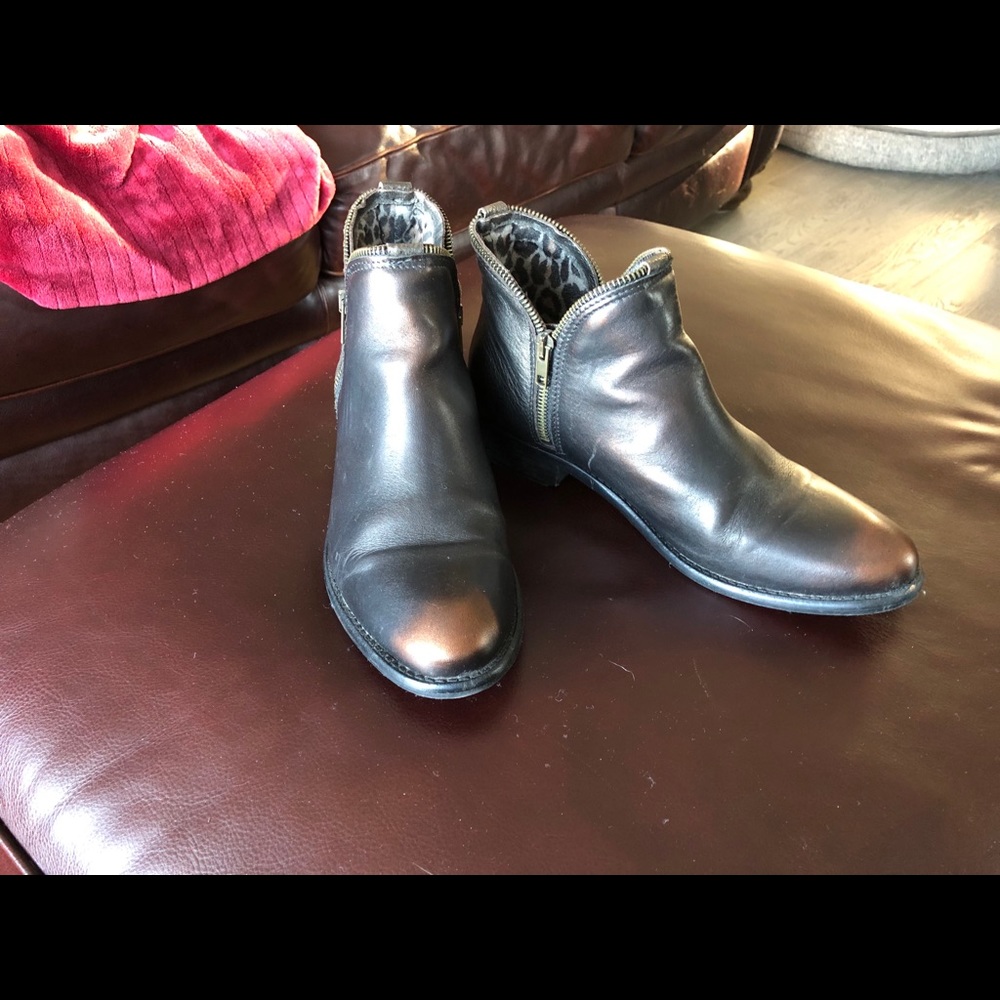 Apple of Eden leather booties